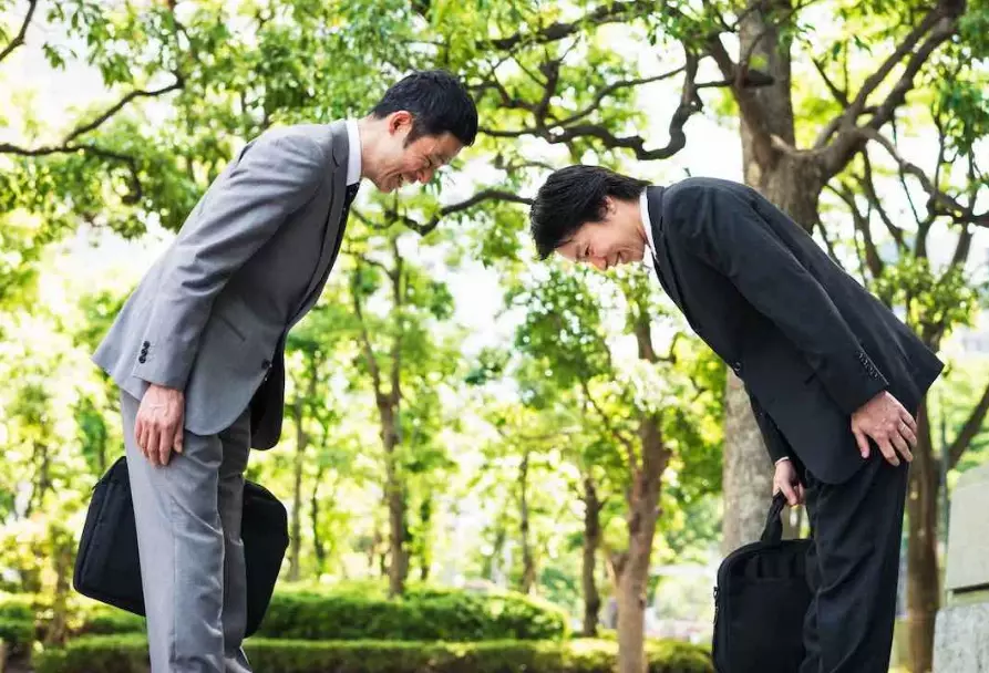 Japan travel etiquette