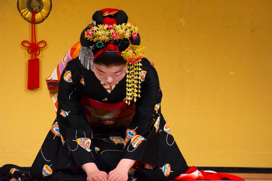 Japanese etiquette mistakes Japanese etiquette mistakes