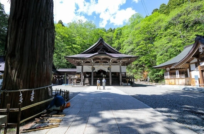 traveling alone in Japan as a woman