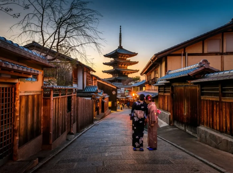 digital nomad Japan cost