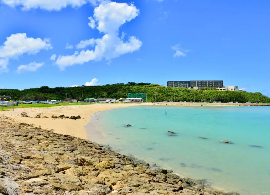 Okinawa beach water temperature