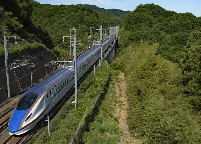 Shinkansen quiet carriage