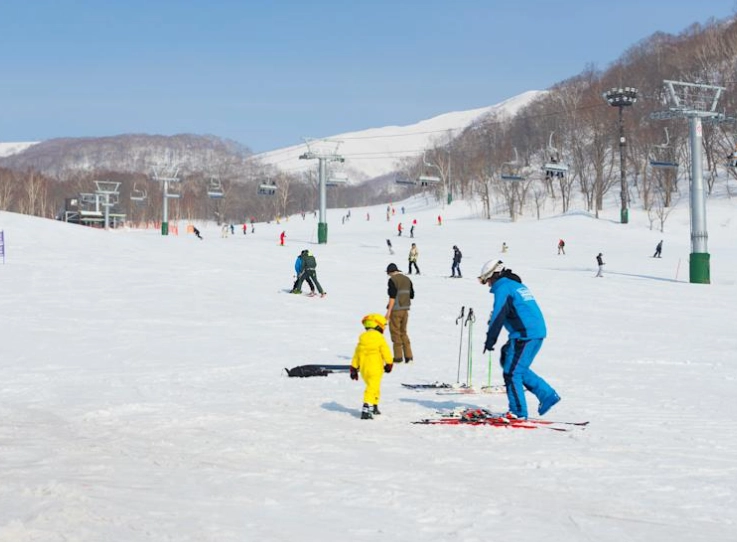 best ski resorts in Hokkaido for families