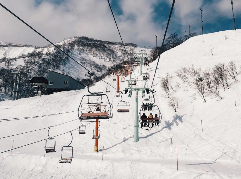 Hokkaido family ski resorts