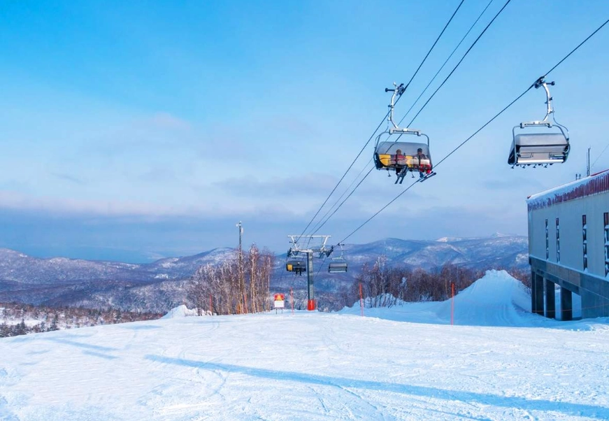 family ski resorts Hokkaido family ski resorts Hokkaido