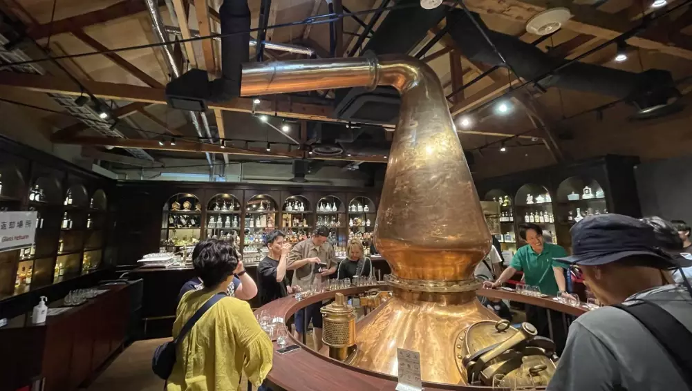 Suntory Yamazaki distillery tour