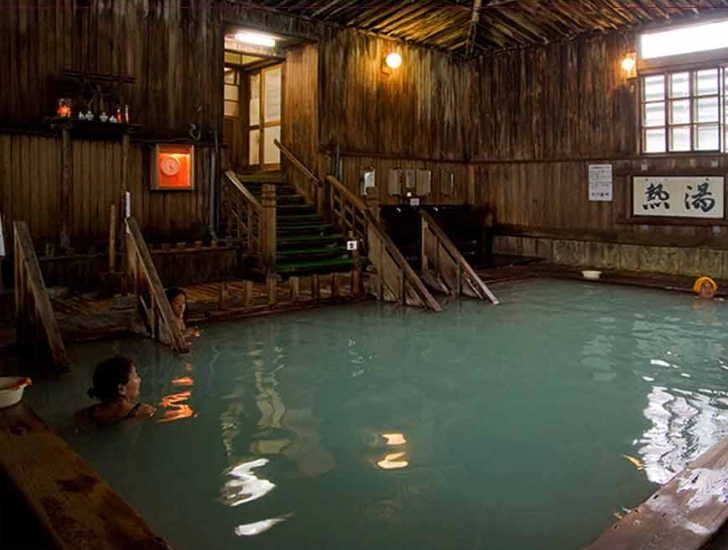 japan hot springs mixed gender