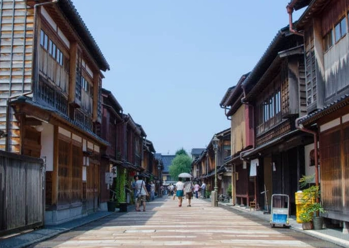Tokyo to Kanazawa train