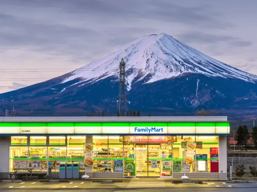 konbini convenience store