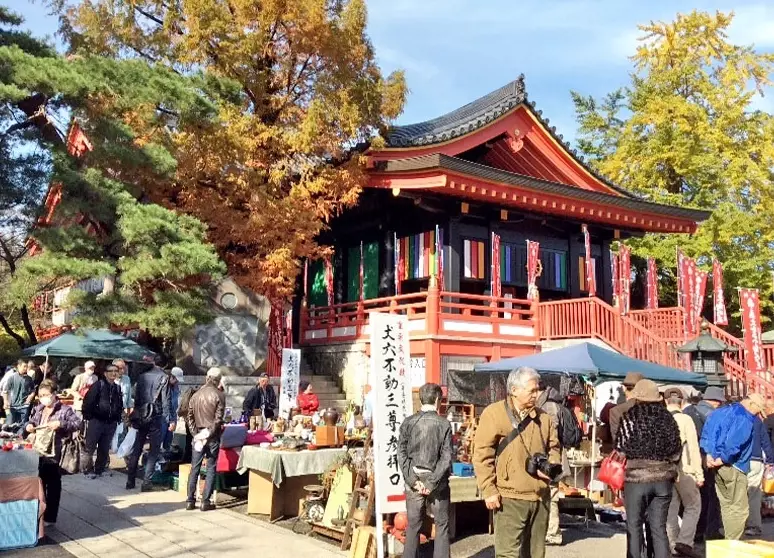 Tokyo flea market season