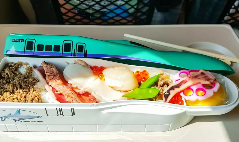 self-heating lunch box