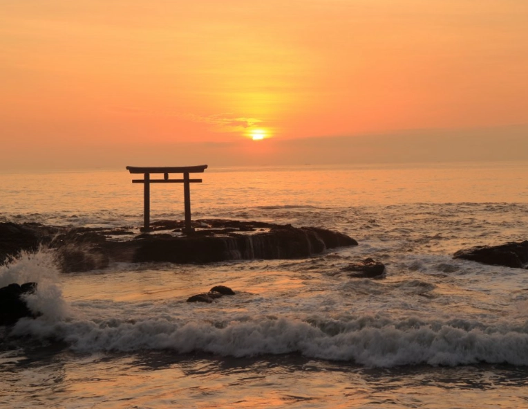 traveling to Japan alone