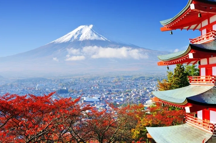 hiking in Japan