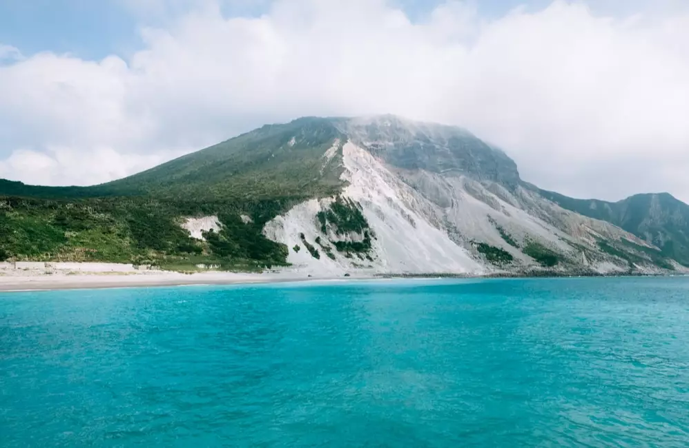 Kozushima Island travel